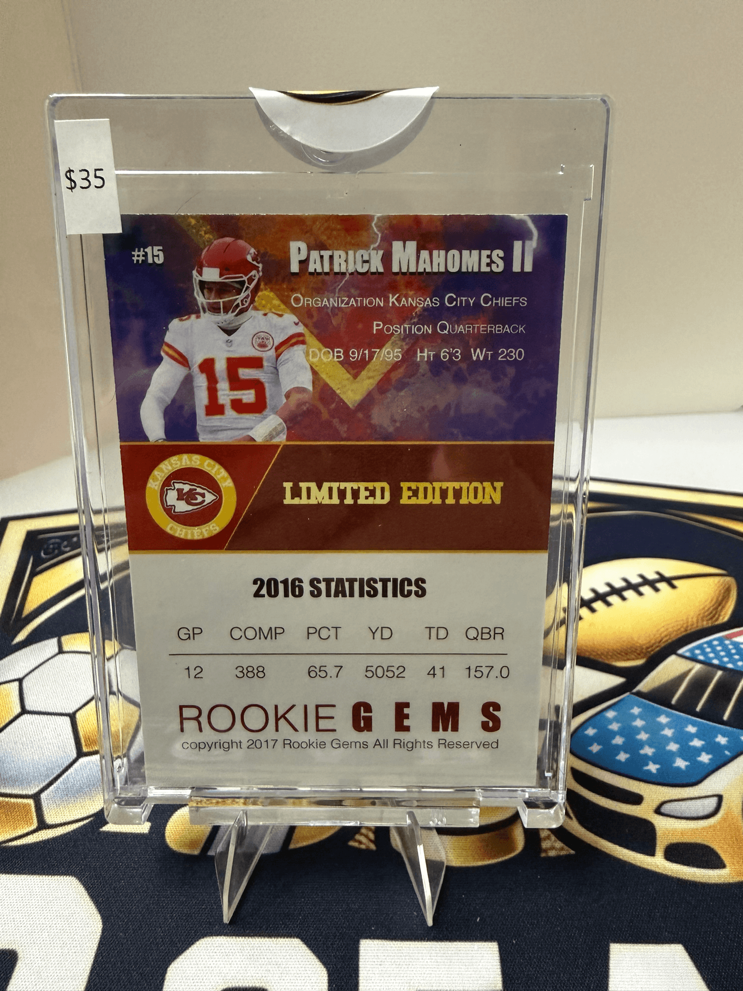 2017 Rookie Gems Gold Rookie Patrick Mahomes II view 2